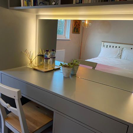 Spacious Double Room With Private Bathroom In Quiet Area Only 20 Min To Central London Streatham Vale エクステリア 写真