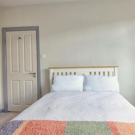 Spacious Double Room With Private Bathroom In Quiet Area Only 20 Min To Central London Streatham Vale エクステリア 写真