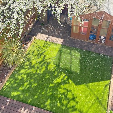 Spacious Double Room With Private Bathroom In Quiet Area Only 20 Min To Central London Streatham Vale エクステリア 写真