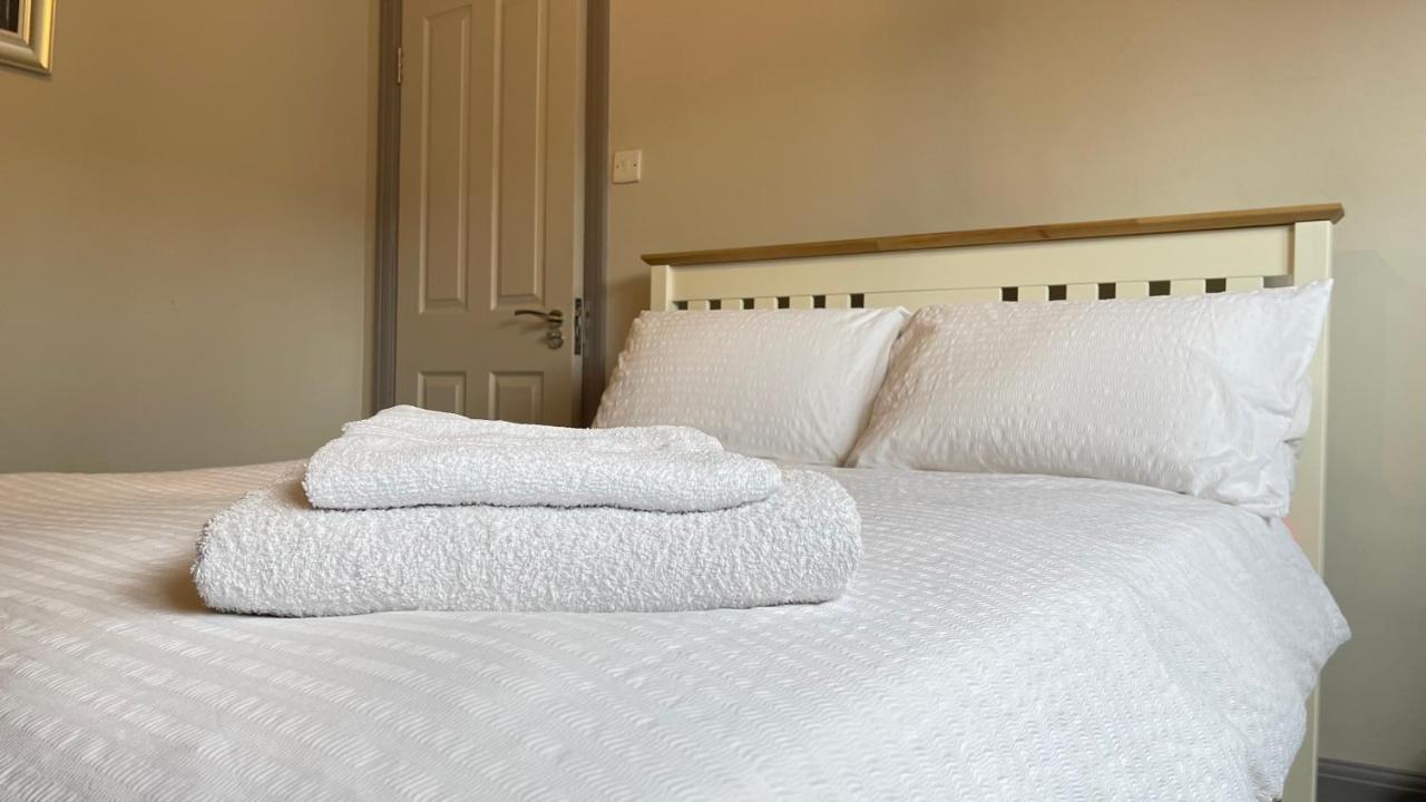 Spacious Double Room With Private Bathroom In Quiet Area Only 20 Min To Central London Streatham Vale エクステリア 写真