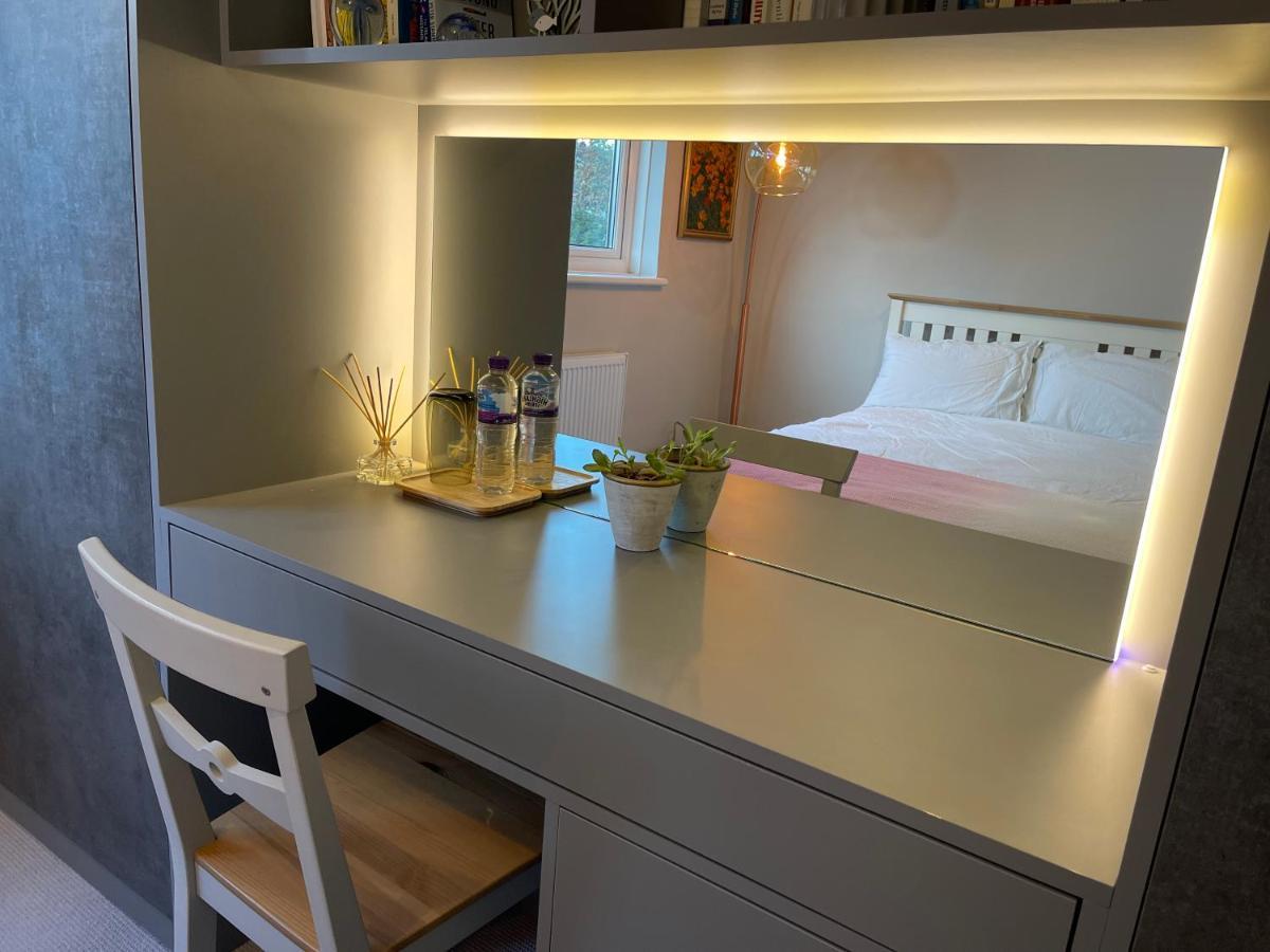 Spacious Double Room With Private Bathroom In Quiet Area Only 20 Min To Central London Streatham Vale エクステリア 写真