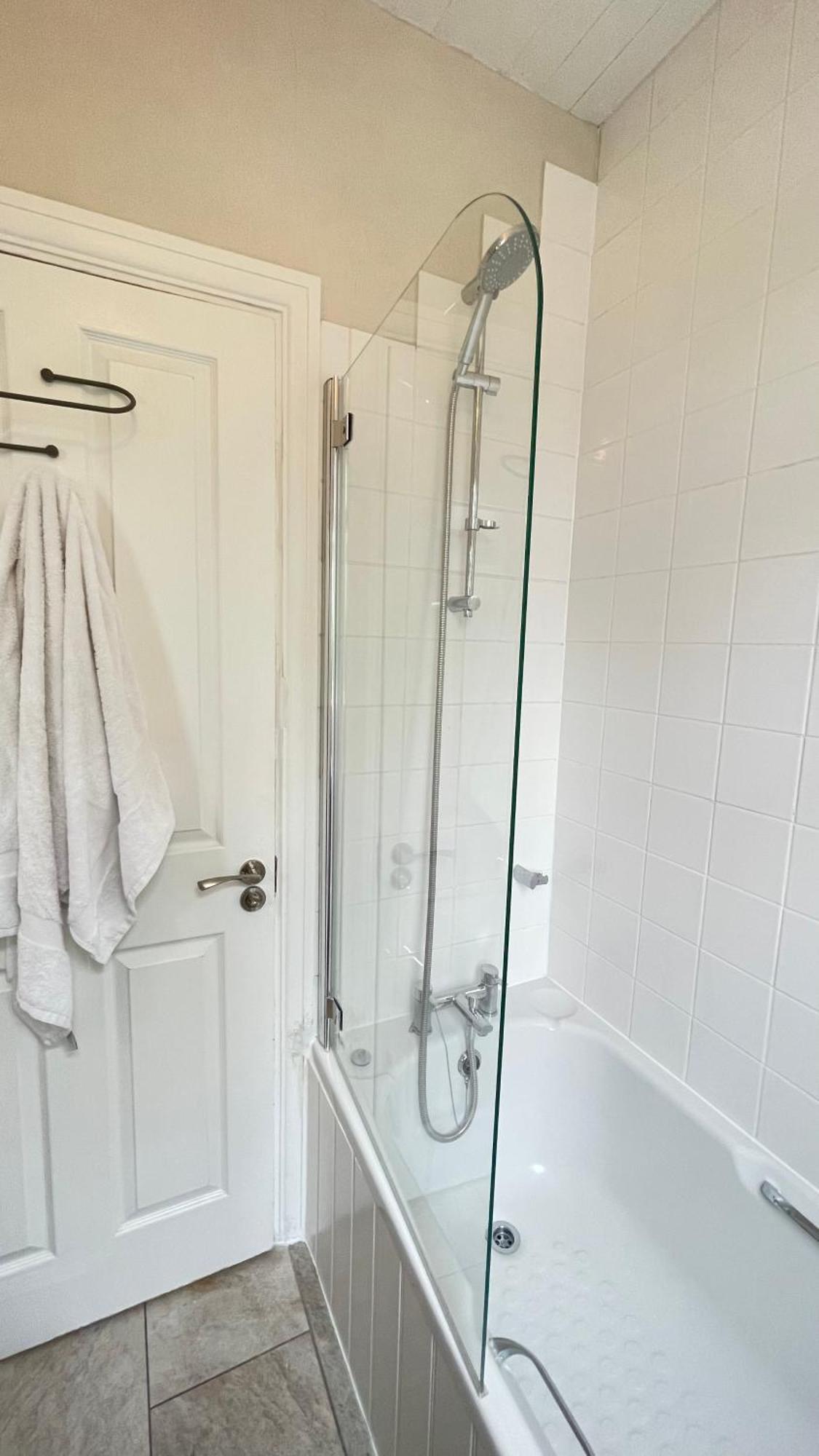 Spacious Double Room With Private Bathroom In Quiet Area Only 20 Min To Central London Streatham Vale エクステリア 写真