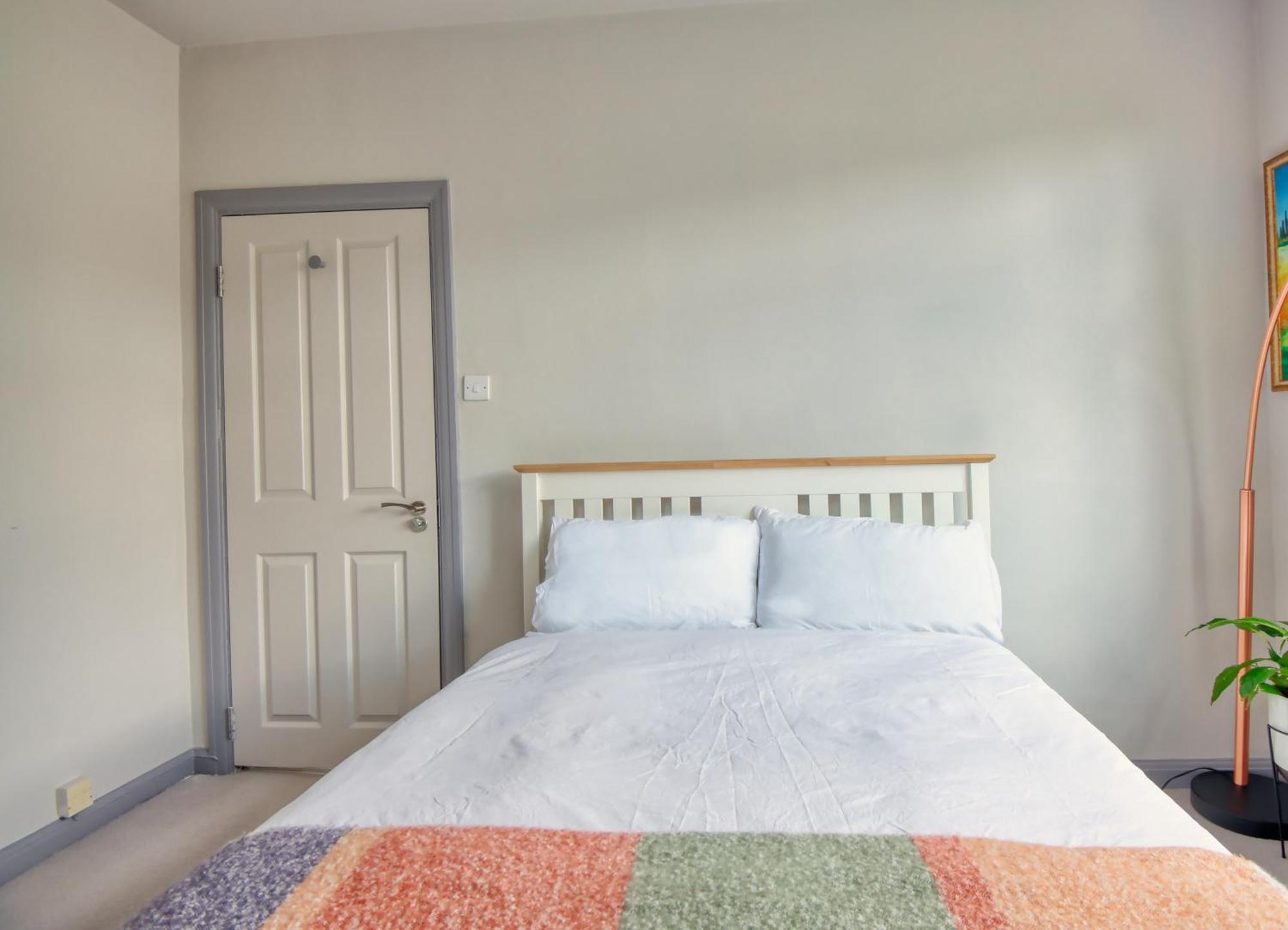 Spacious Double Room With Private Bathroom In Quiet Area Only 20 Min To Central London Streatham Vale エクステリア 写真